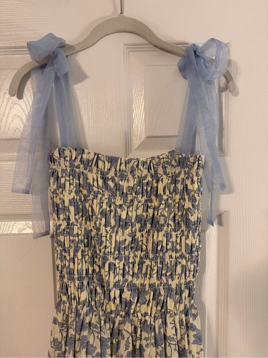 En Saison Dresses & Skirts - En Saison Blue Floral Tie-Shoulder Sundress